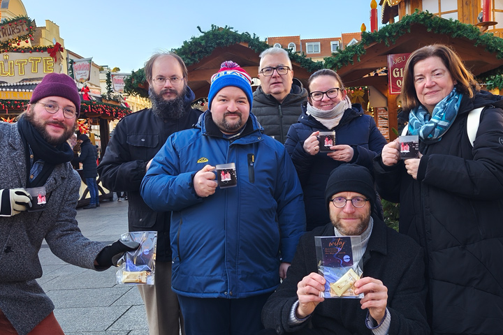 Smy gódowny póstrow rozdawali